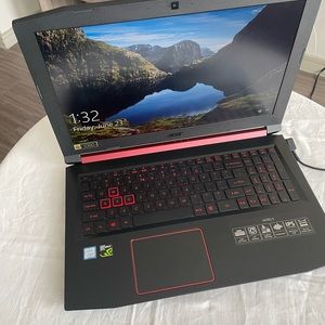 Acer Nitro 5 AN515 Core i5-8300H, 15.6inch Full HD, 8GB RAM, 256GB SSD
